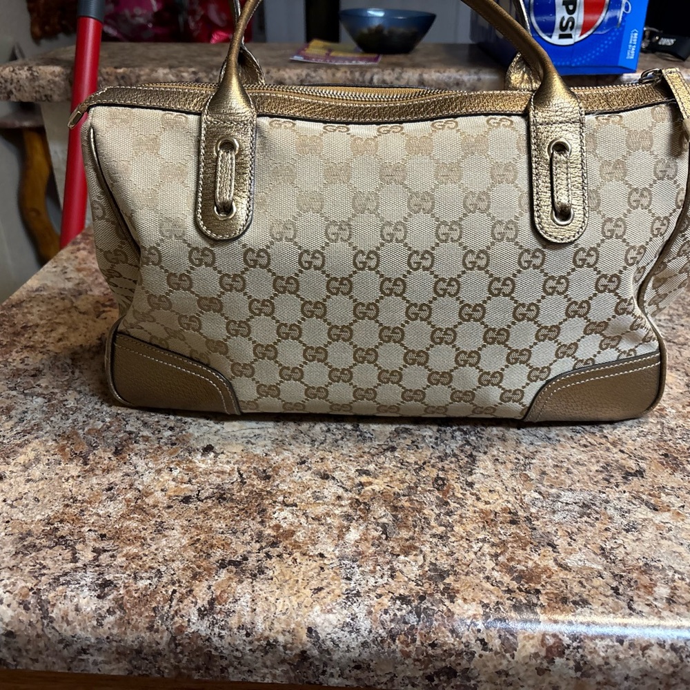 Gucci Beige and Gold Women's Bag - Picture 2 of 8